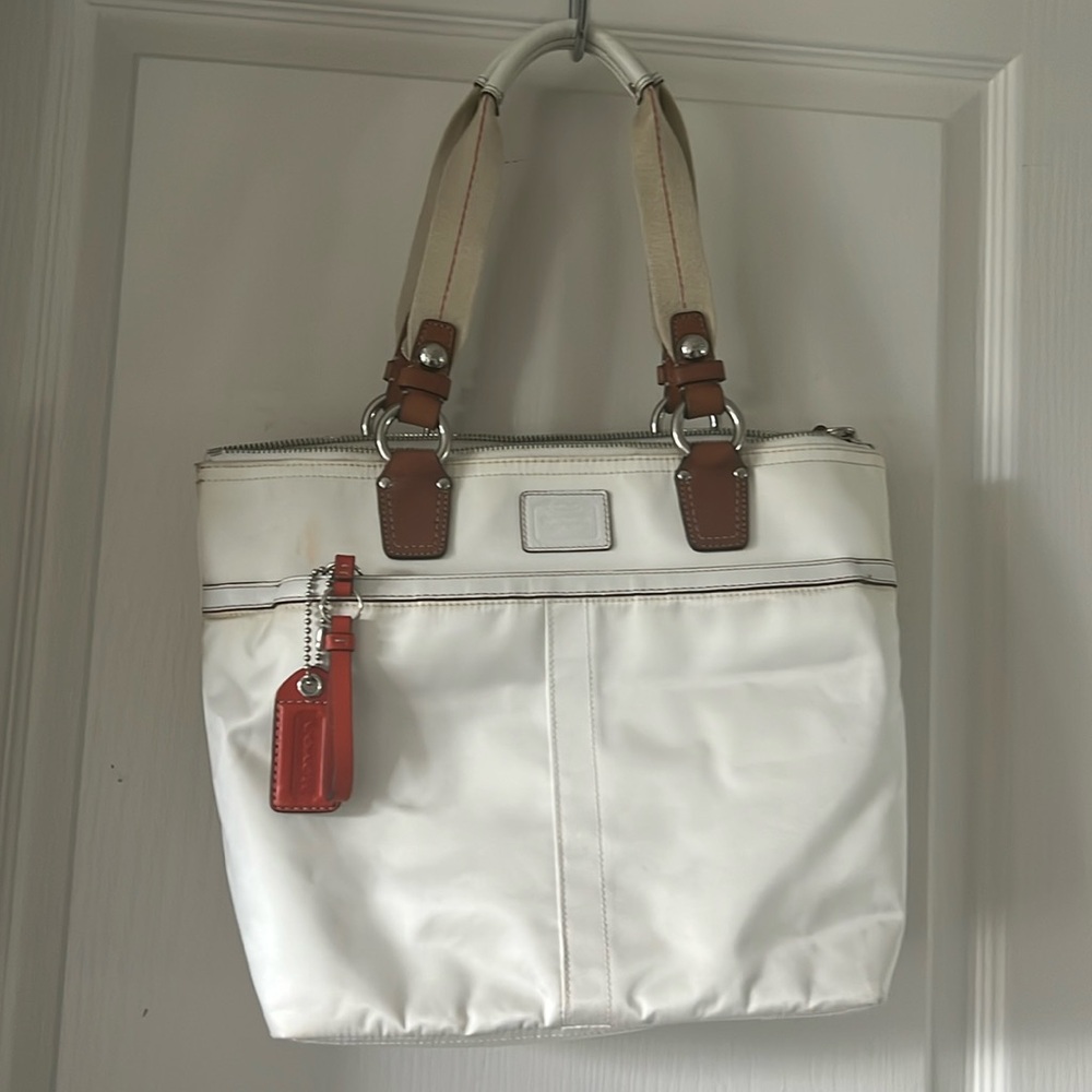 Coach White Satin Leather Details Shoulder Bag Tote Handbag Women’s